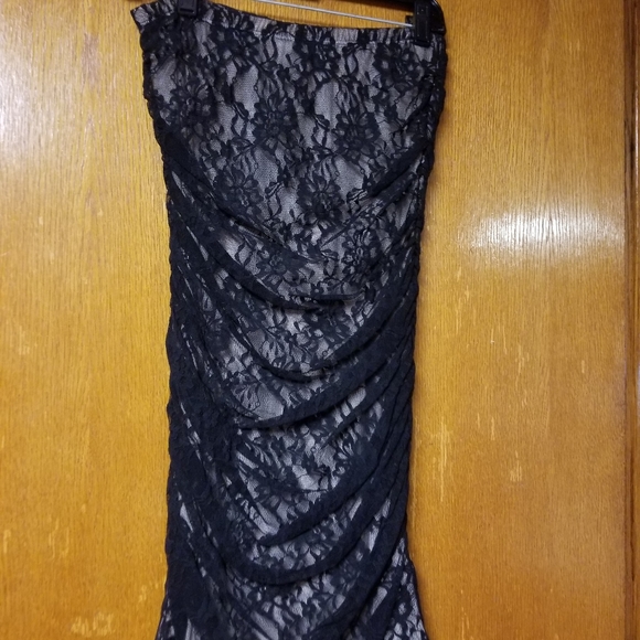 Dress - Picture 2 of 2